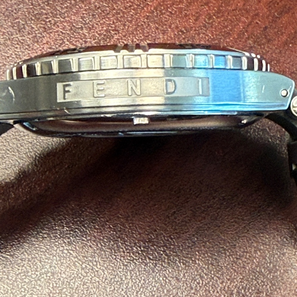 Fendi Men's Silver and Automatic Black Dive Watch Nautical Collection - Picture 5 of 8